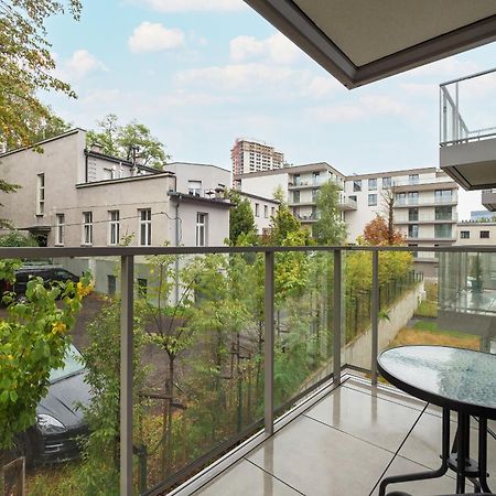 Exceptional Apartment With Parking By Noclegi Renters Katowice Exterior photo