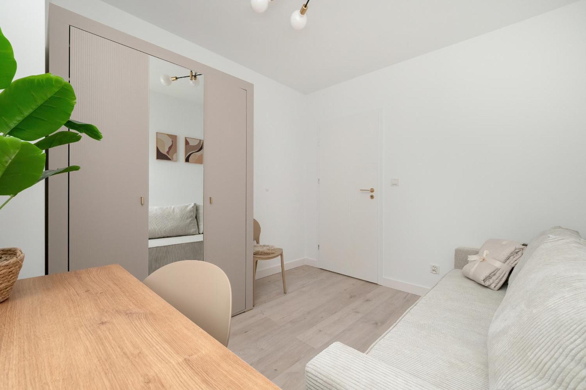 Exceptional Apartment With Parking By Noclegi Renters Katowice Exterior photo